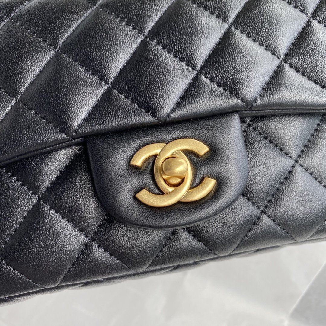 Chanel Pearl Crush Mini Flap Bag Black Quilted Calfskin Leather Chain Shoulder