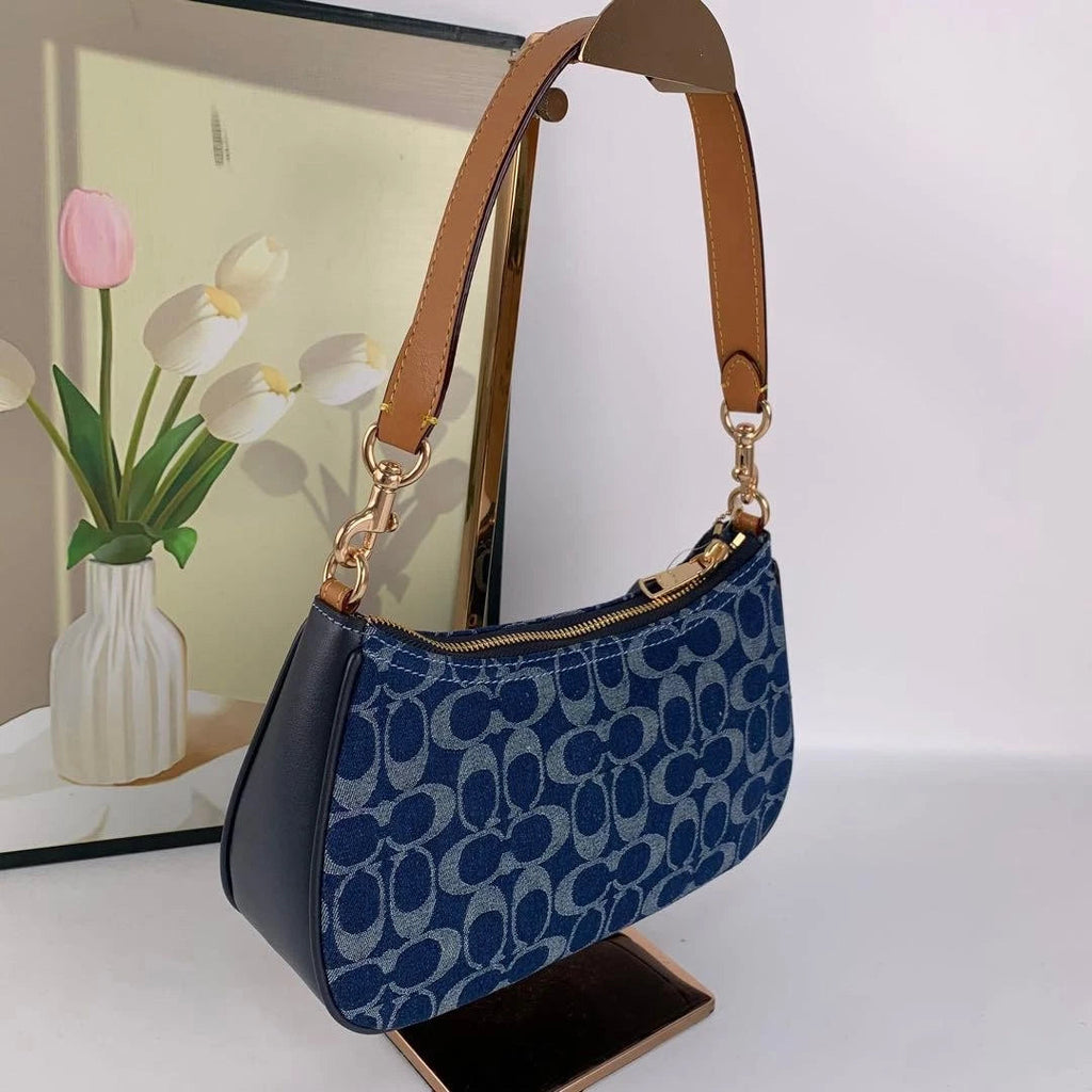 Coach CAF82 Denim/Natural Teri Shoulder Signature Denim Outlet Products